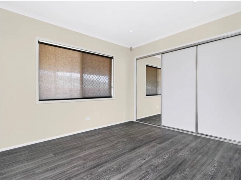10 kidd street, Robertson QLD 4109