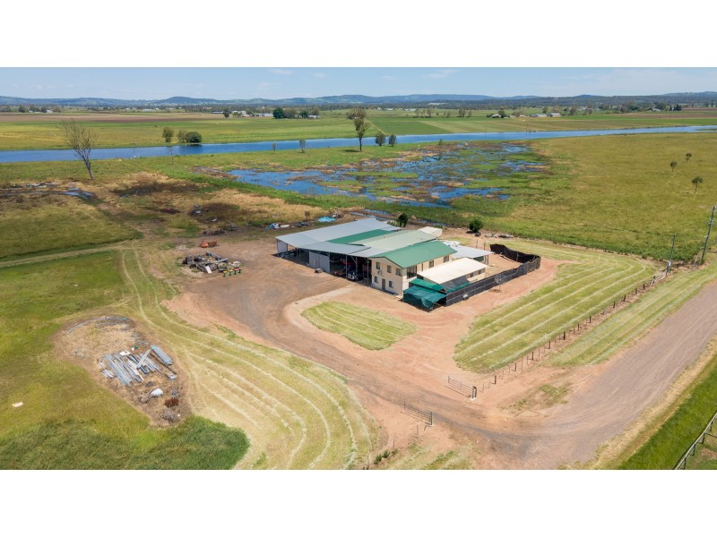 4 Waters Road, Kentville QLD 4341