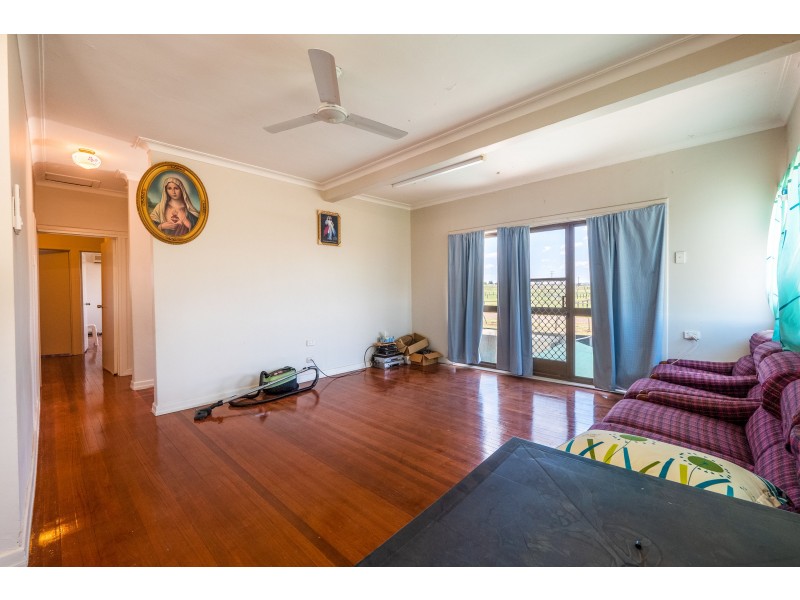 4 Waters Road, Kentville QLD 4341