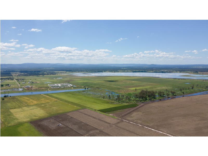 4 Waters Road, Kentville QLD 4341