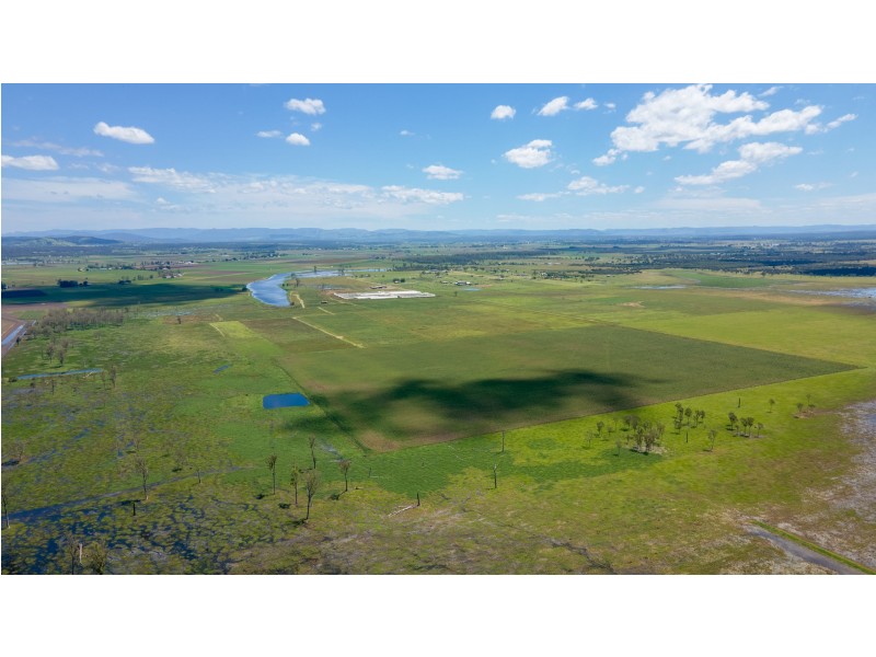 4 Waters Road, Kentville QLD 4341