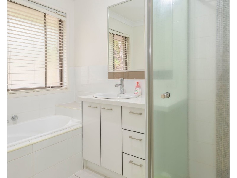 129 Stones Rd, Sunnybank Hills QLD 4109