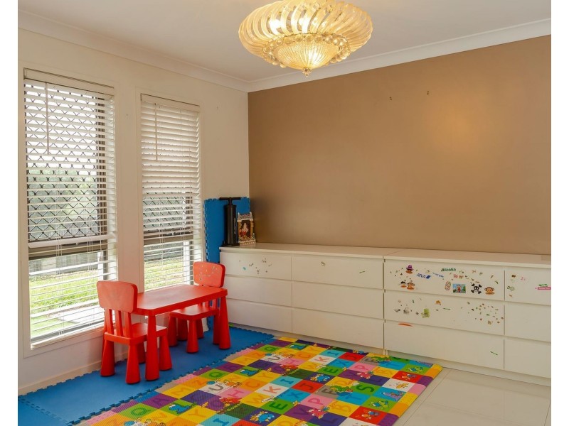 129 Stones Rd, Sunnybank Hills QLD 4109