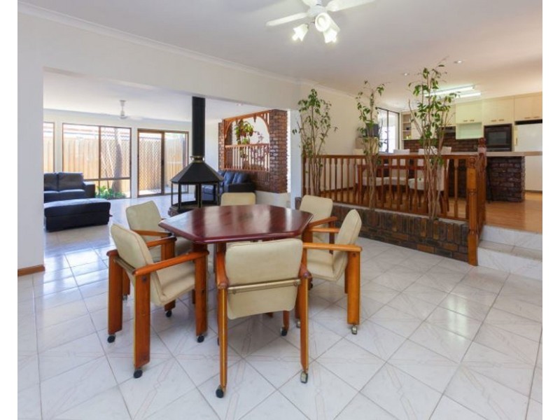 539 Mains Road, Macgregor QLD 4109