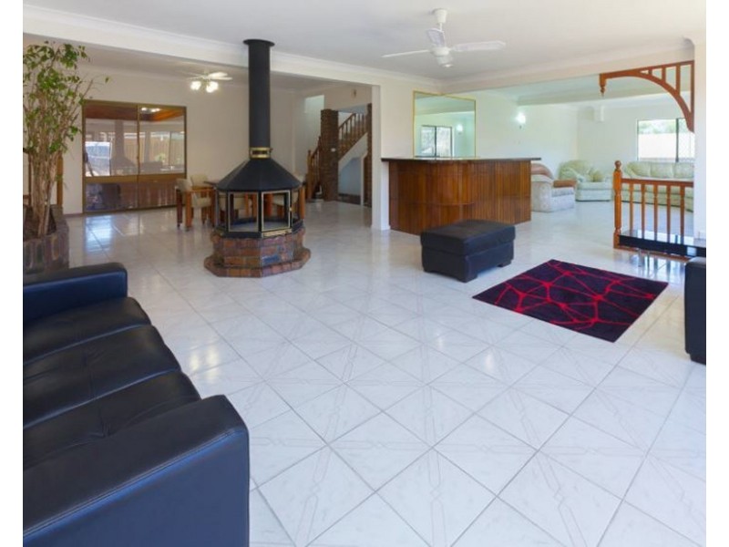 539 Mains Road, Macgregor QLD 4109