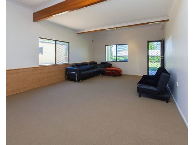 539 Mains Road, Macgregor QLD 4109