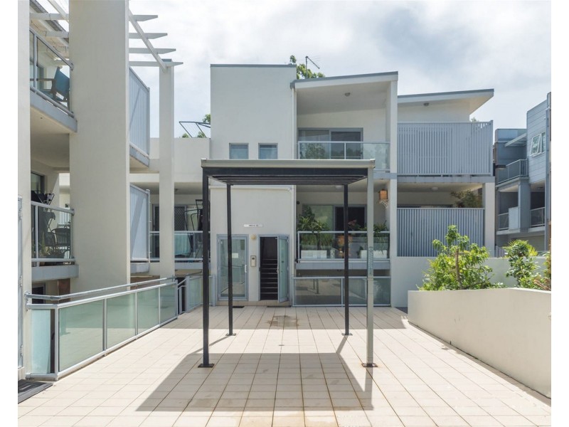 23/108 Nicholson Street, Greenslopes QLD 4120