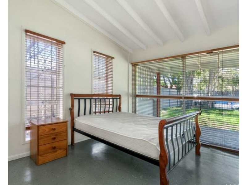 318 Troughton Road, Coopers Plains QLD 4108