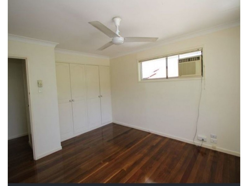 21 Fernshaw Street, Macgregor QLD 4109