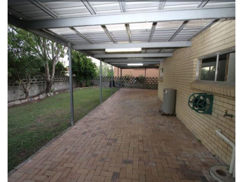 21 Fernshaw Street, Macgregor QLD 4109