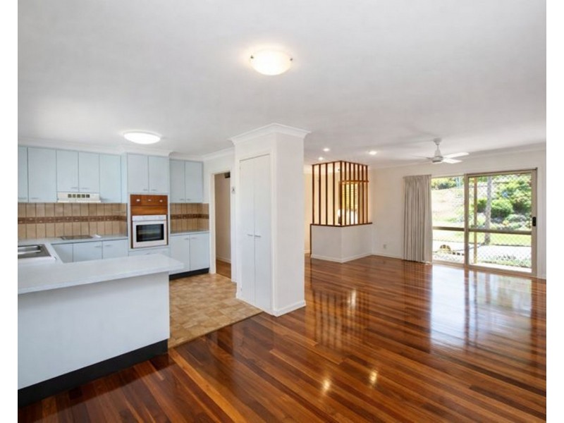 21 Fernshaw Street, Macgregor QLD 4109