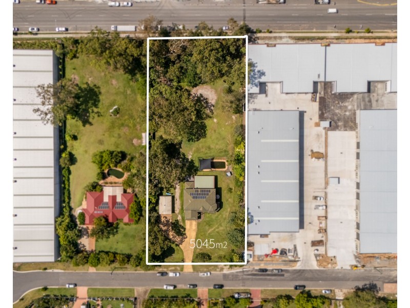 13 Belvedere Drive, Park Ridge QLD 4125