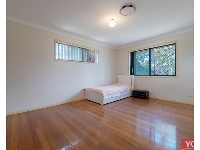 13 Belvedere Drive, Park Ridge QLD 4125