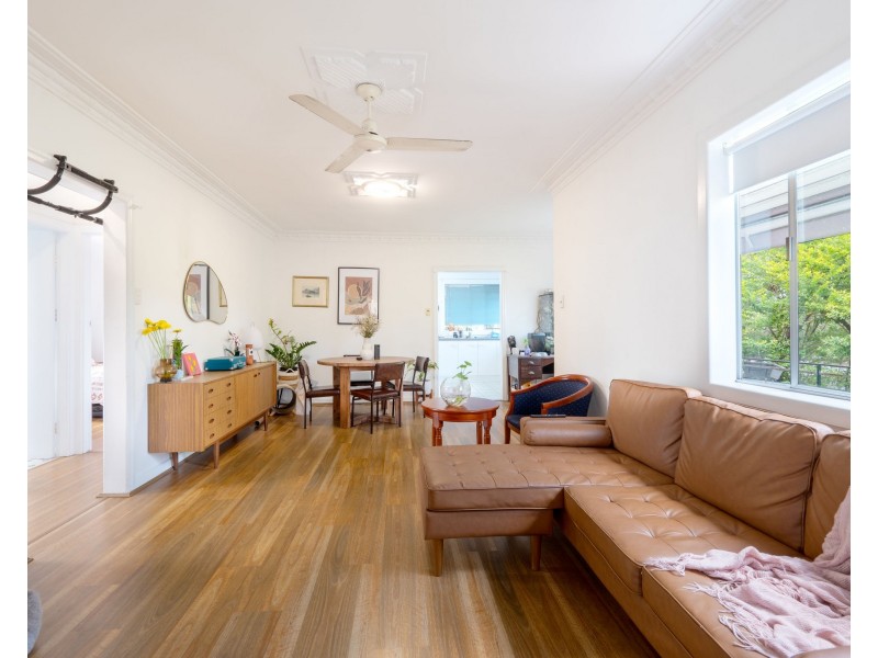 2 Canara Street, Coorparoo QLD 4151