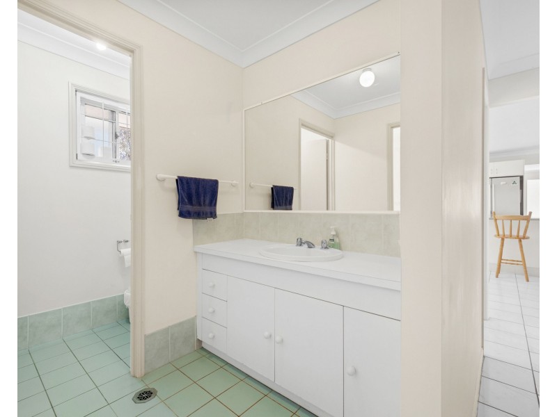 57 Boston Road, Belmont QLD 4153