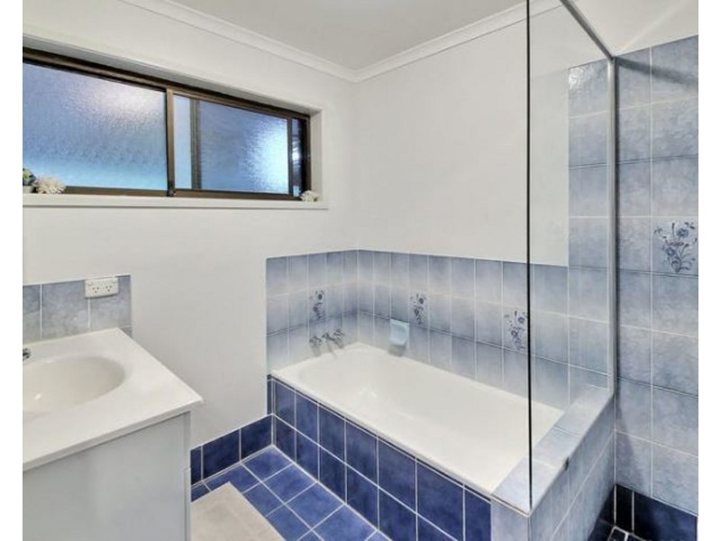 15 MADANA STREET, Sunnybank Hills QLD 4109