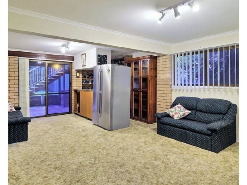 15 MADANA STREET, Sunnybank Hills QLD 4109