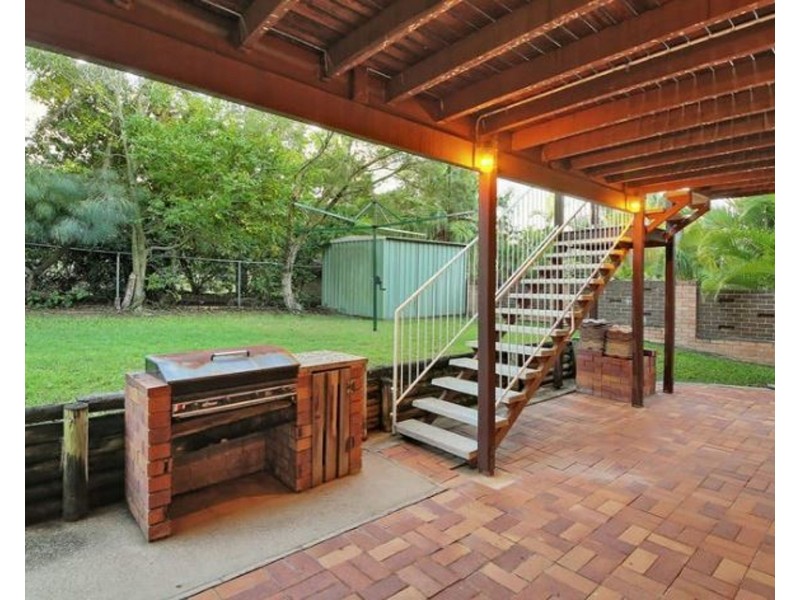 15 MADANA STREET, Sunnybank Hills QLD 4109