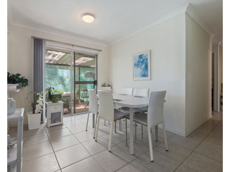 20 Avenell Street, Wishart QLD 4122