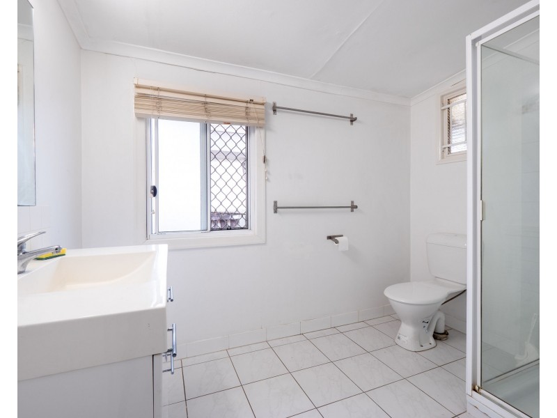 21 Bouchard Street, Chermside QLD 4032