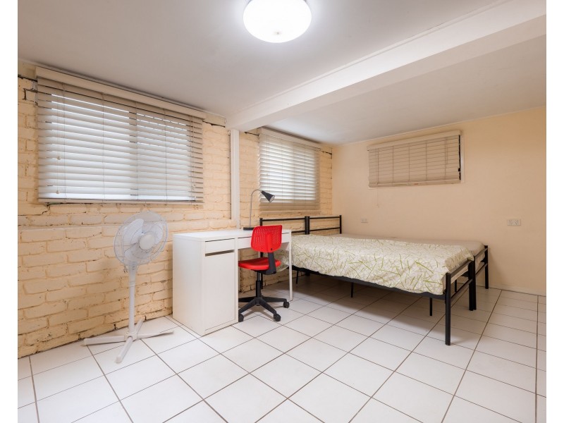 21 Bouchard Street, Chermside QLD 4032