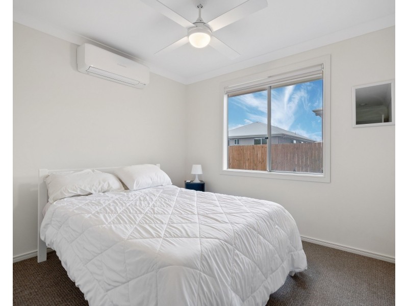 6 Barratta Street, Spring Mountain QLD 4124