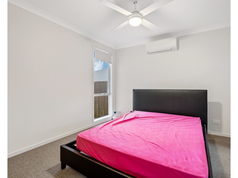 6 Barratta Street, Spring Mountain QLD 4124