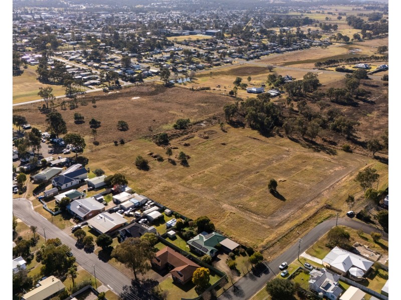 11 Carmody Street (124 Cleary Street), Warwick QLD 4370