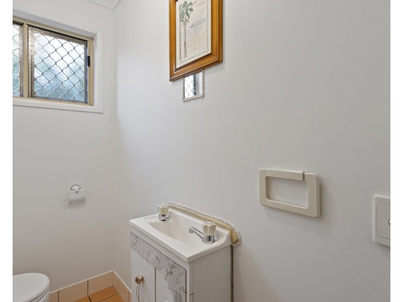 18 Calrossy Street, Boondall QLD 4034