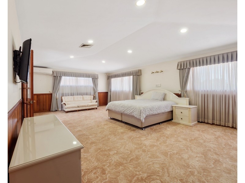 15 Capstan Place, Macgregor QLD 4109