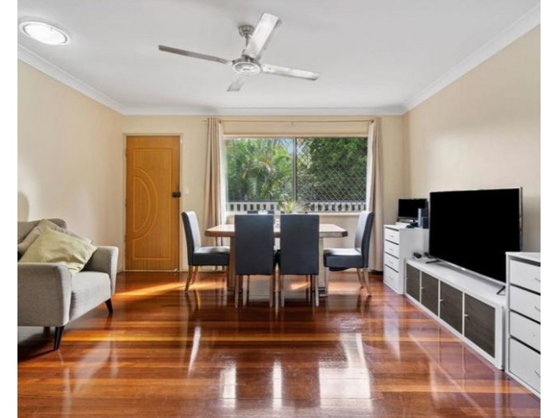 1 Darren Drive, Slacks Creek QLD 4127