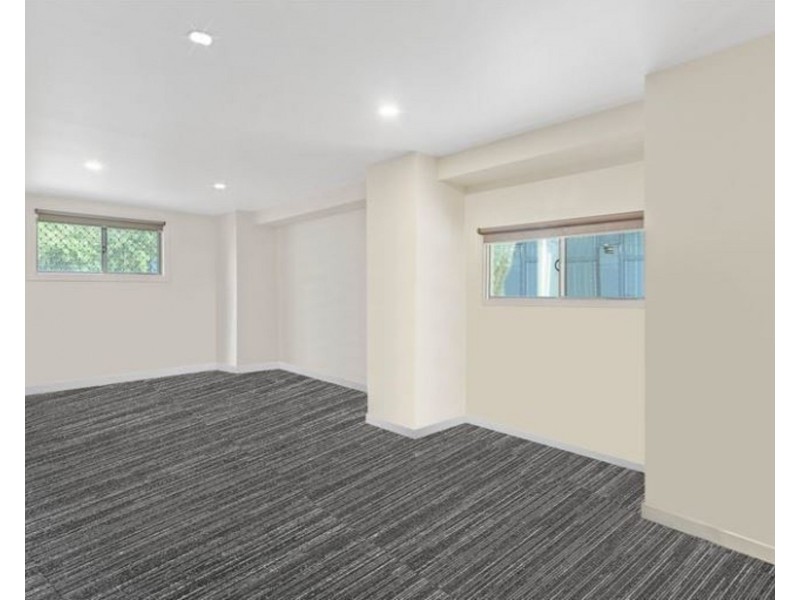 1 Darren Drive, Slacks Creek QLD 4127