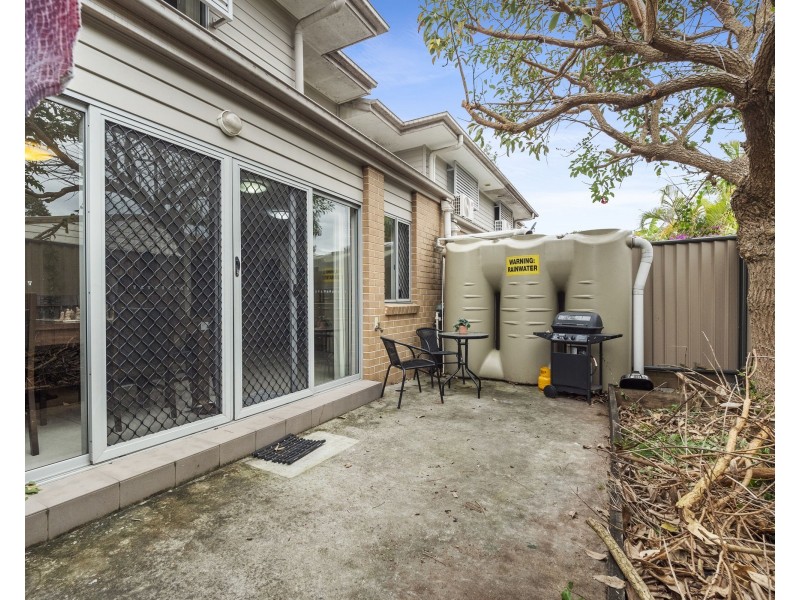 18/29-33 Juers Street, Kingston QLD 4114