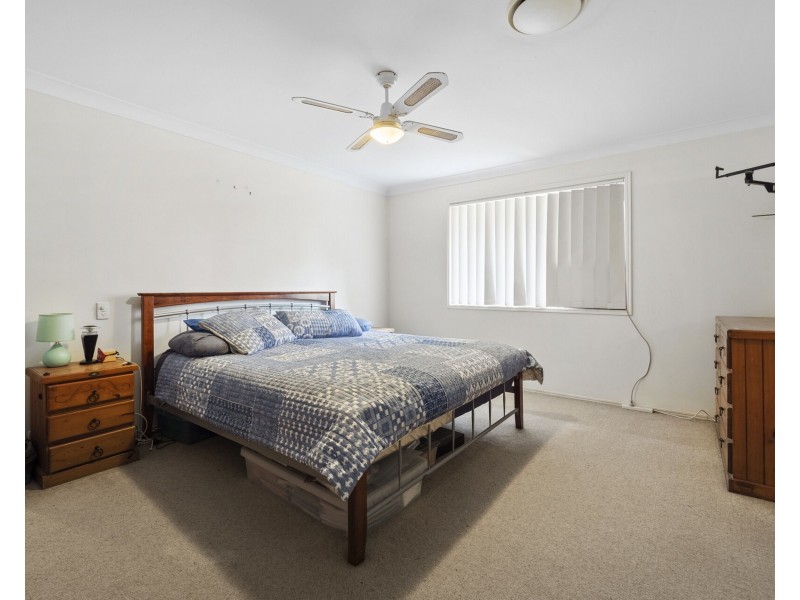 8 Myall Ct, Oxenford QLD 4210