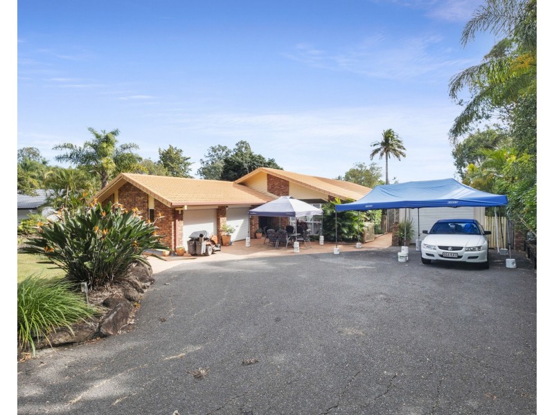 8 Myall Ct, Oxenford QLD 4210