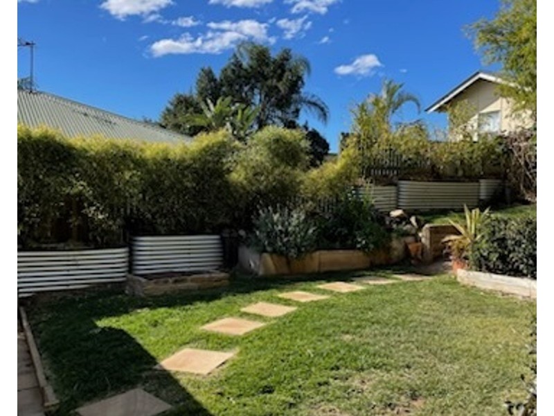 26 Garden St, Greenslopes QLD 4120