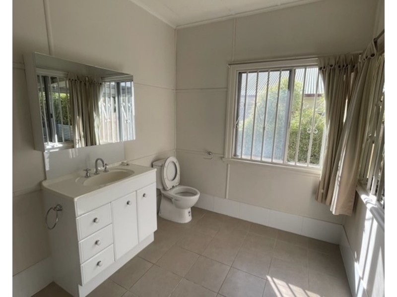 26 Garden St, Greenslopes QLD 4120