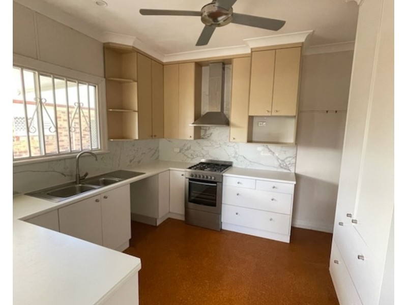 26 Garden St, Greenslopes QLD 4120