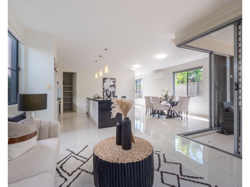 18 McDermott Parade, Rochedale QLD 4123