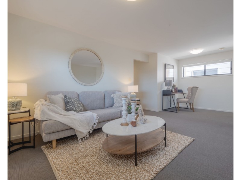 18 McDermott Parade, Rochedale QLD 4123