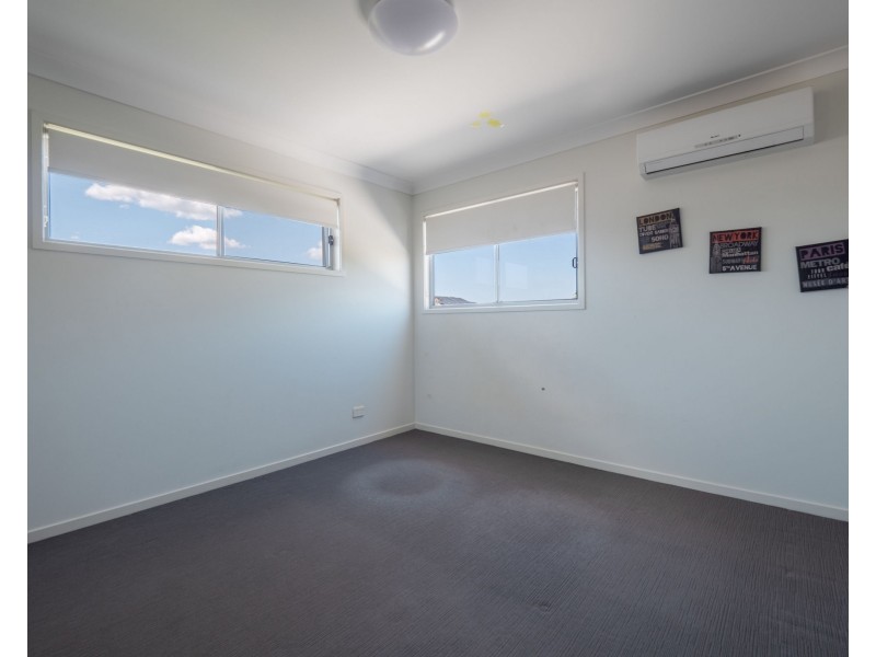 18 McDermott Parade, Rochedale QLD 4123