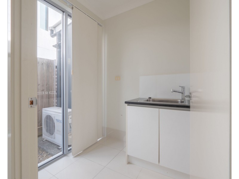 18 McDermott Parade, Rochedale QLD 4123