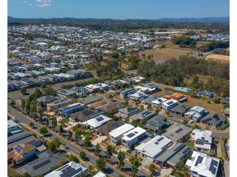 18 McDermott Parade, Rochedale QLD 4123