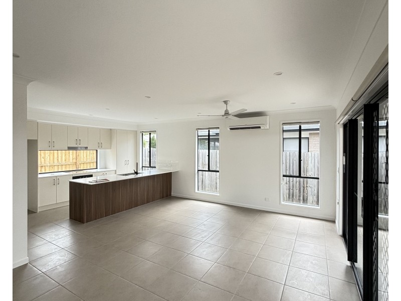 2 Azurite, Logan Reserve QLD 4133