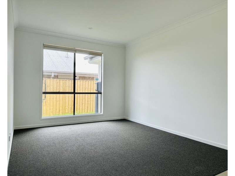 2 Azurite, Logan Reserve QLD 4133