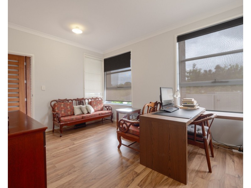 20 Oasis Crescent, Kuraby QLD 4112