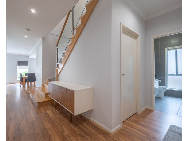 20 Oasis Crescent, Kuraby QLD 4112