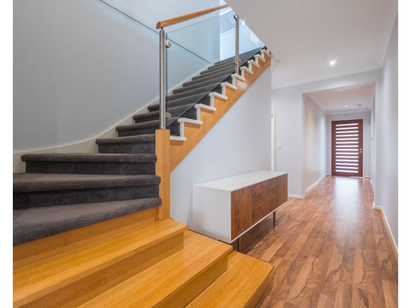 20 Oasis Crescent, Kuraby QLD 4112