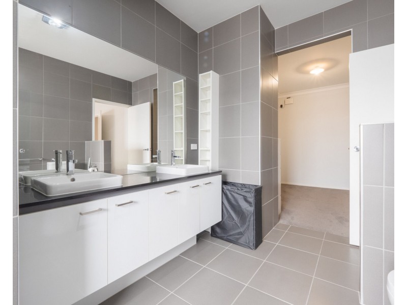 20 Oasis Crescent, Kuraby QLD 4112