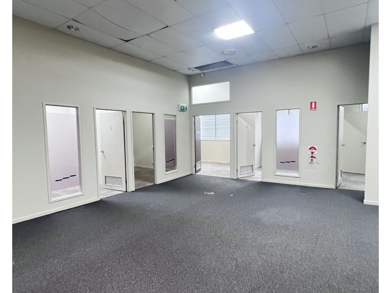 Shop 5 130-136 Scarborough Street, Southport QLD 4215
